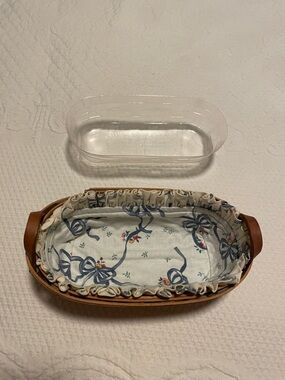 Oval Woven Bread Basket with Fabric Liner